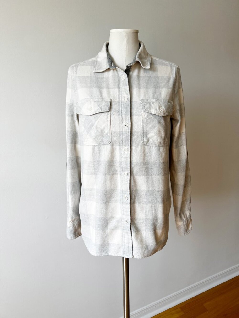 Roots Park Plaid Flannel Shirt Grey White Elbow Patch S